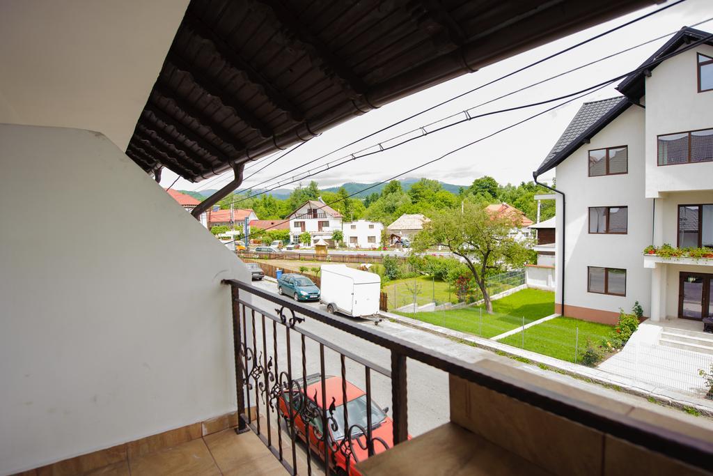 Hotel Horezu Esterno foto